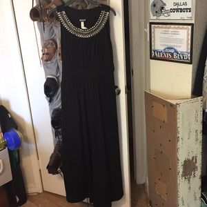 Sleeveless Long Black Dress